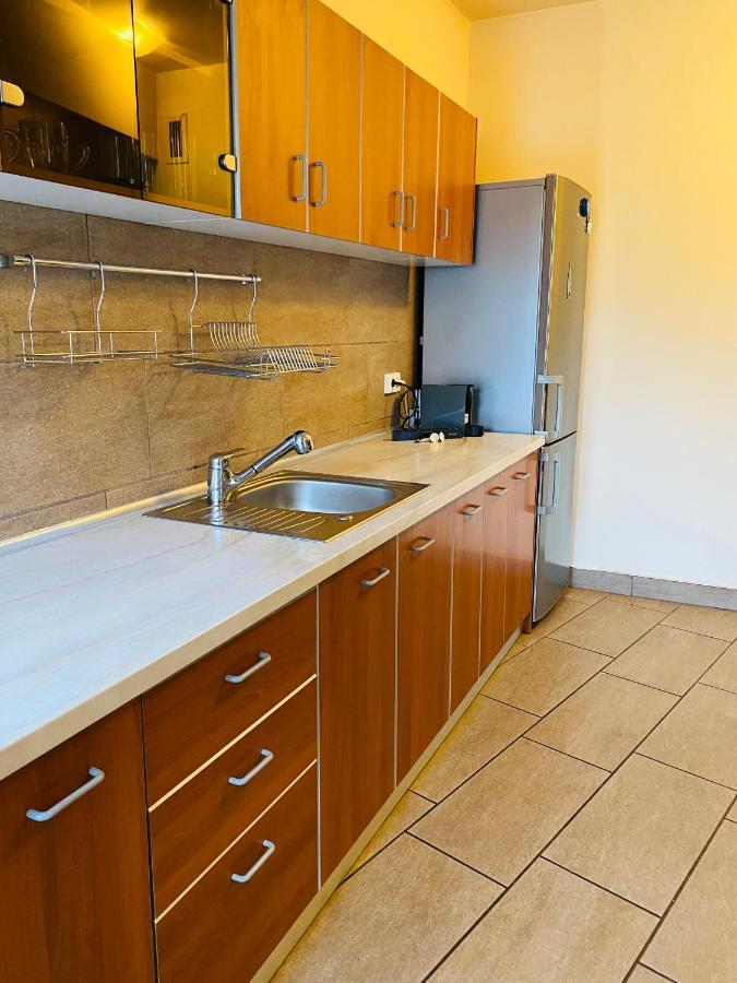 Eclipse Apartment Free Parking คลูจ-นาโปกา ภายนอก รูปภาพ